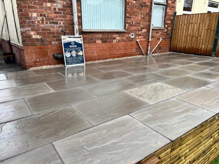 Porcelain patio with a timber edge